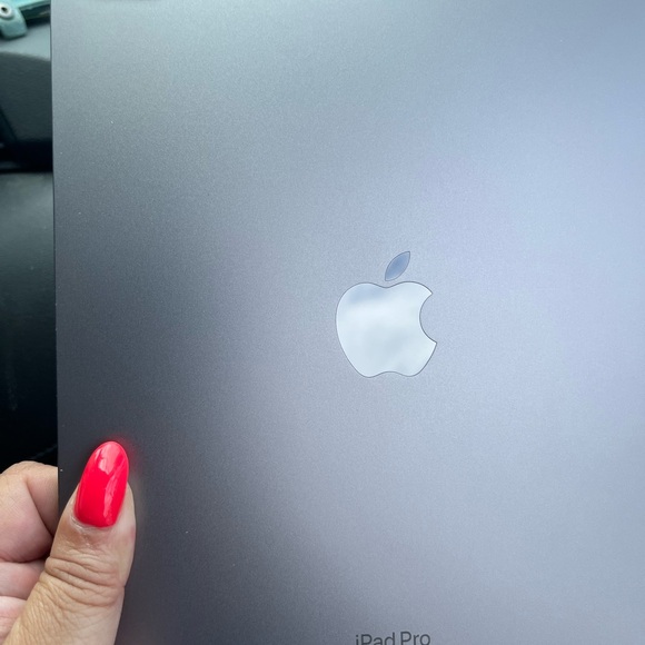 iPad Pro 11 inch fourth generation WiFi cellular 250GB space gray - Picture 4 of 9